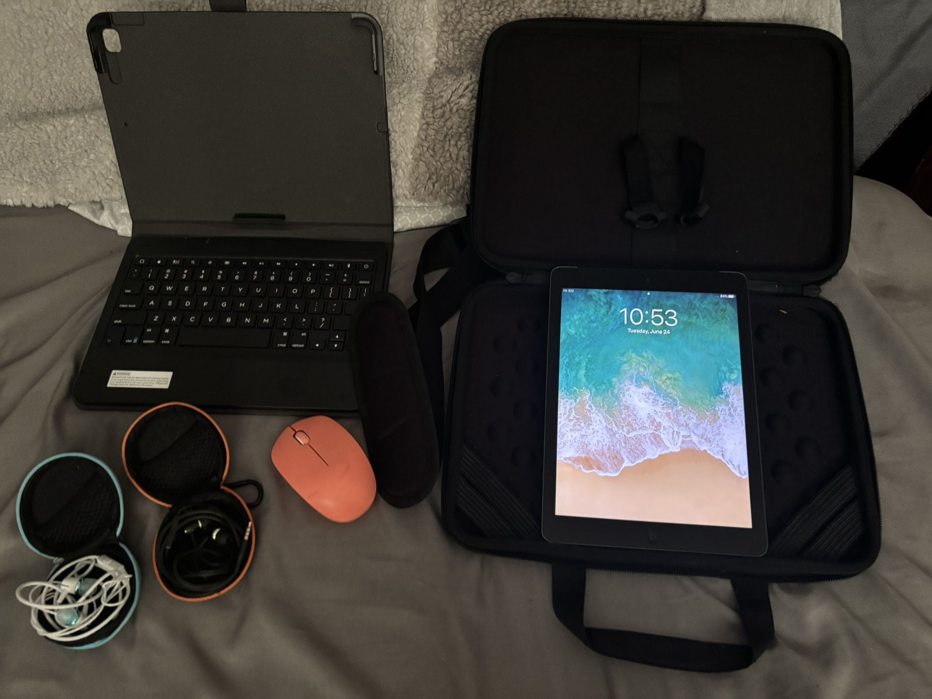 Tablet With Keyboard, Portable Mouse And Two Headphones