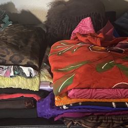 Bundle Of 50 Pieces Various Size And Materials Clothes 