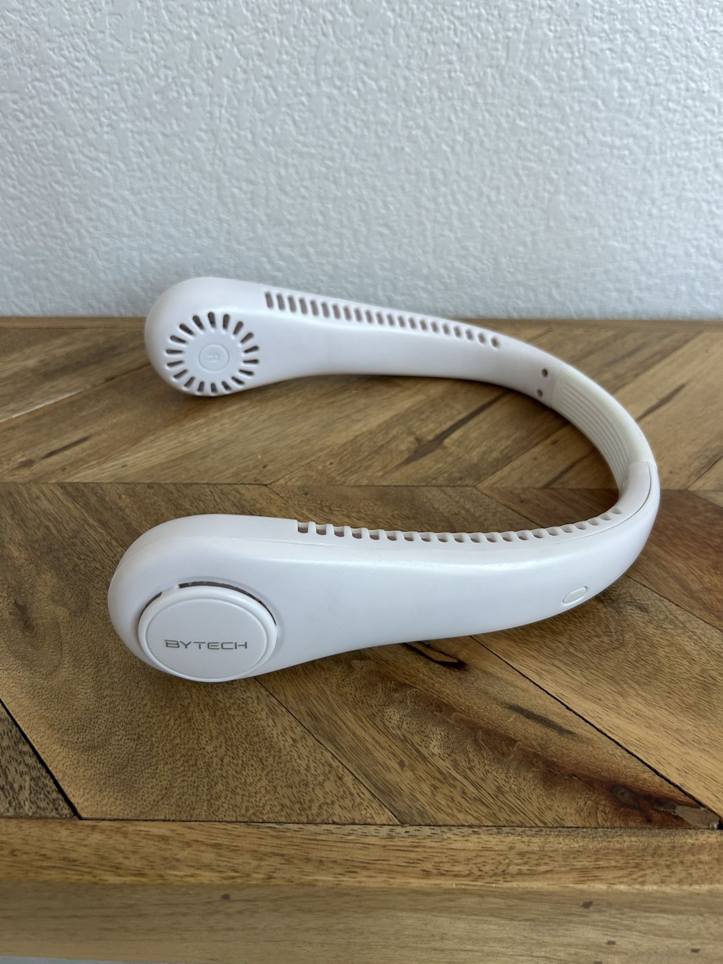 Bytech Personal Adjustable Neck Fan MSRP $19.99 Rechargeable 3 Speed Modes Flexible Neckband Multi Point Air Flow Cooling Fan See My Listings Summerli