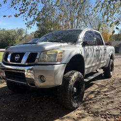 Nissan Titan