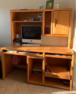 Wood Computer Desk with Hutch