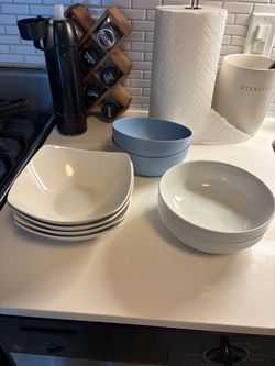 Plates / Bowls / Cups