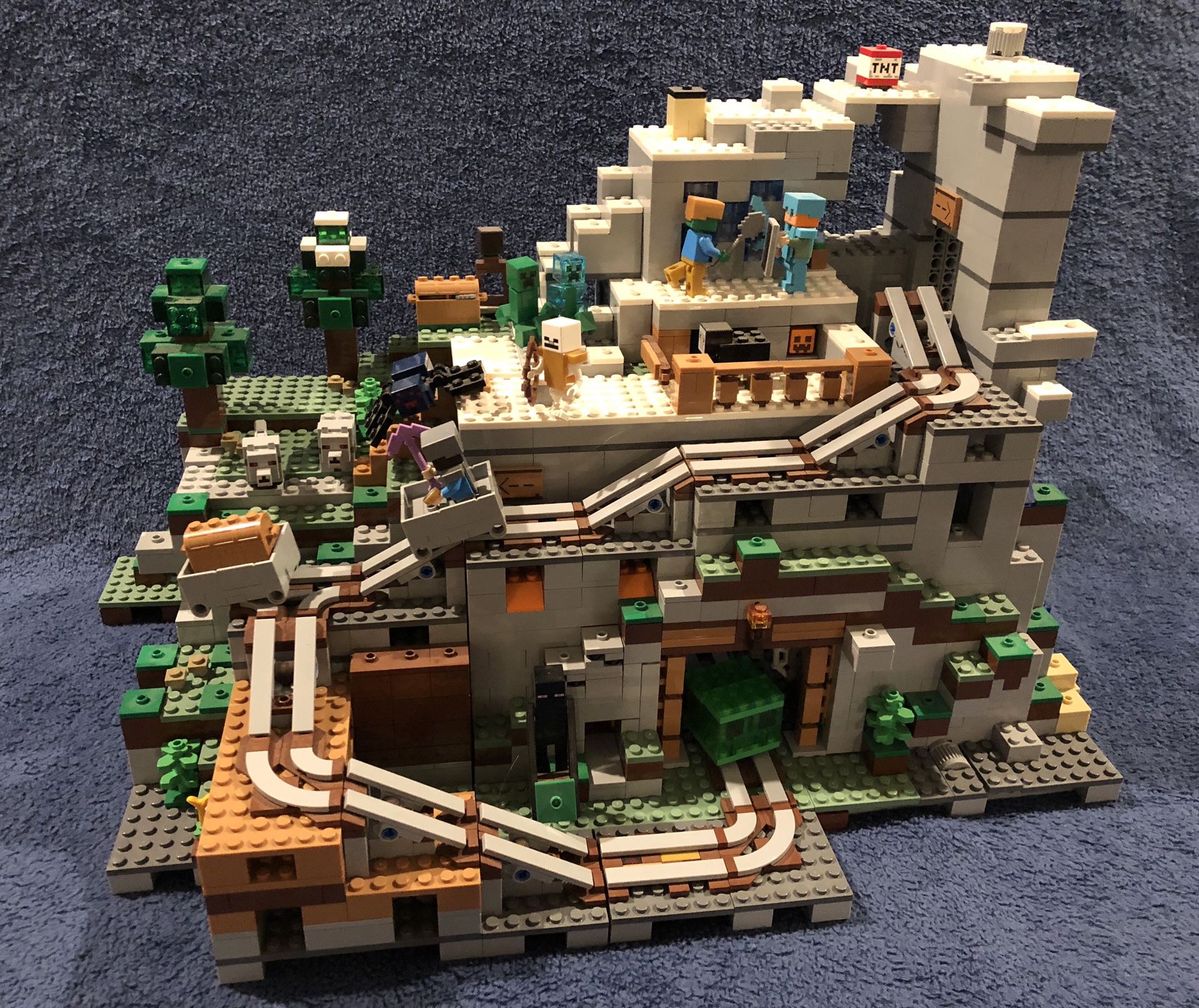Lego Minecraft The Mountain Cave For Sale In Corona Ca Offerup