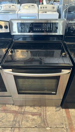 Stainless LG Electric Range with Glass Top