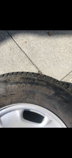 Firestone Tires LT245/75R17 (Basicly New)