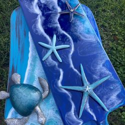 Large Hand Poured Resin Board For Decoration Or Charcuterie Or Display Deserts . 