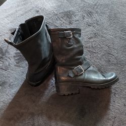 Cole Haan black leather boots size 7 B