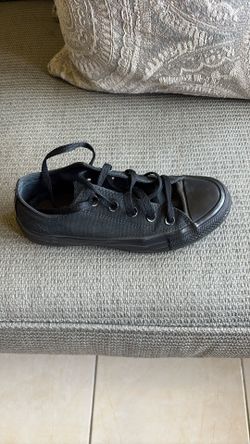 Black Converse Men’s 3 Women’s 5