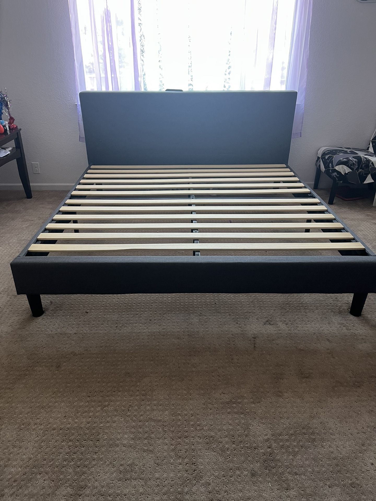 Bed Frame / Base Para Cama