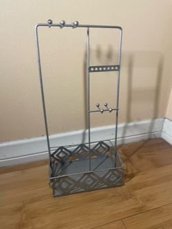 Jewelry Display - Silver Alloy
