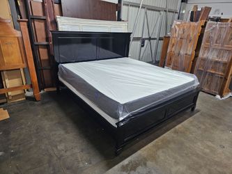 King bed and mattress