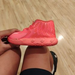Lamelo Ball 1 Toddler Shoe Size 9c (Worn Once )