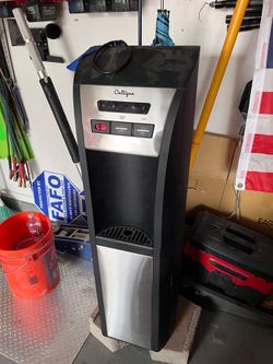 CULLIGAN WATER DISPENSER bottom loader