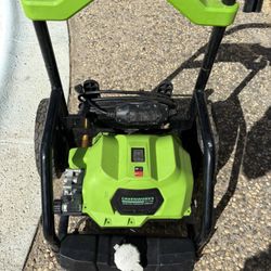 Pressure washer needs nozzle and hose