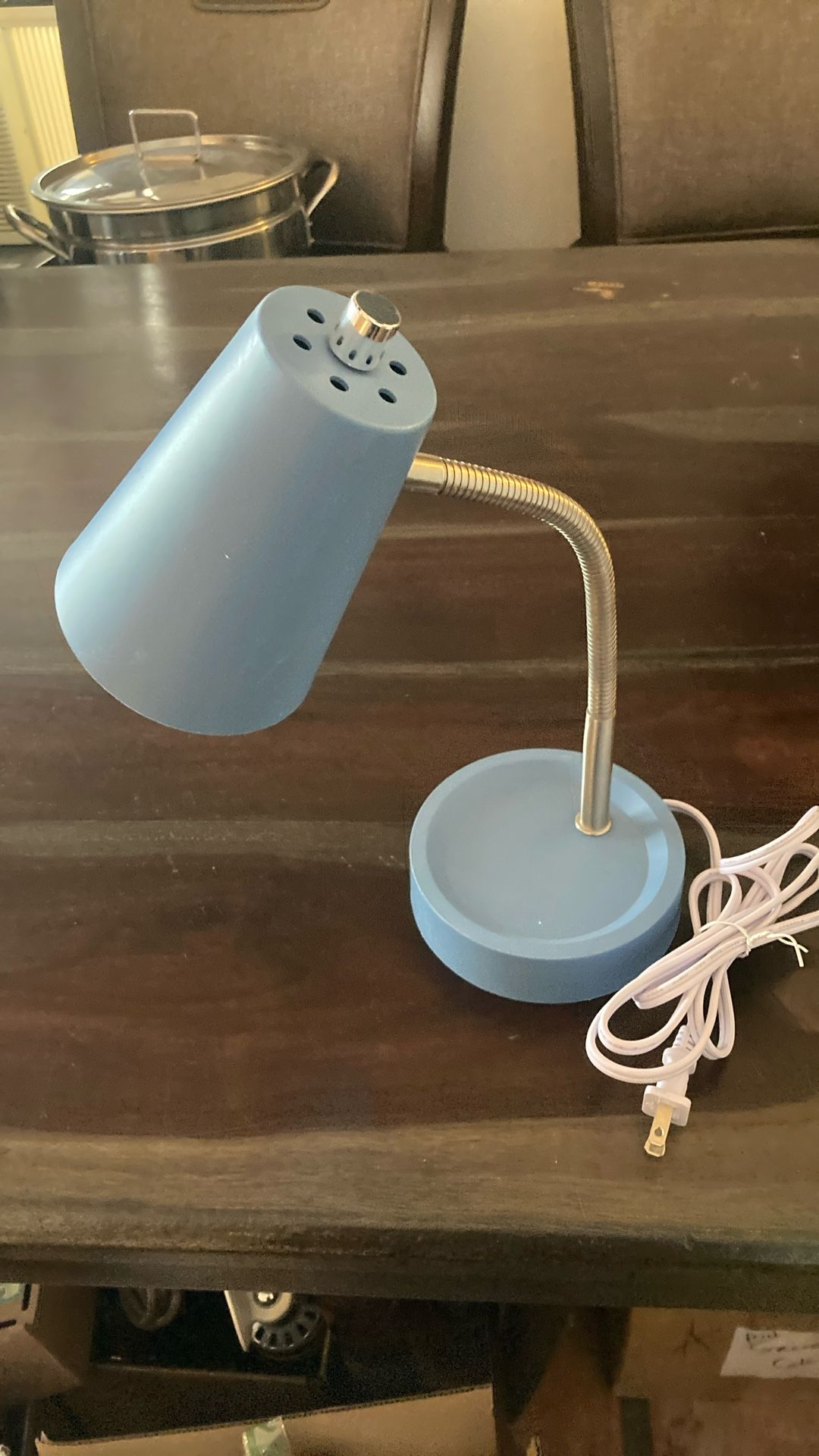 Adjustable Neck Blue Desk Lamp (Cab Bb)