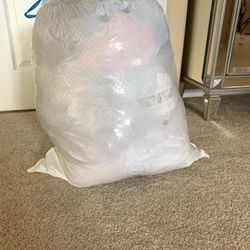 Women/Junior clothes - XS/S - Jeans(size 0), tops, skirts, dresses,etc -3 Bags avail, 25+ pc