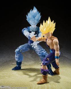 S.H.Figuarts Super Saiyan Son Goku & Super Saiyan 2 Son Comic Con Exclusive