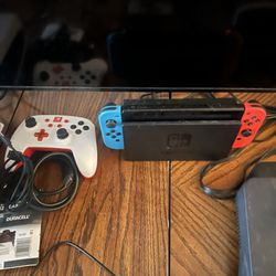 Original Nintendo Switch With Pro Controller 