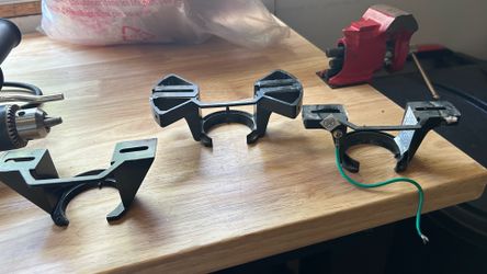 Ceiling fan hanger bracket