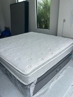 King 12” inch medium pillow top mattress used to stage home never slept on    Corsican Bedding   Retail $2,300 Your Price $375