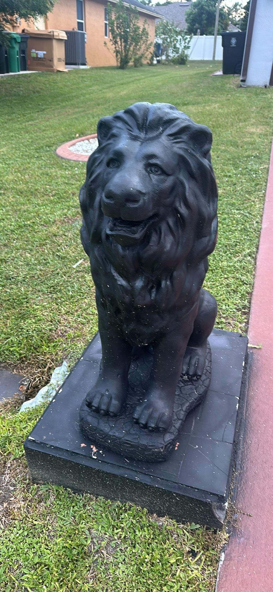 STATUES FOR DRIVEWAY