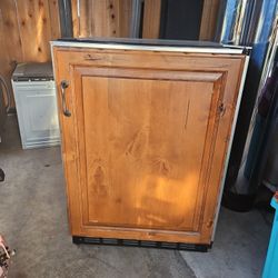 Ge Undercounter Fridge