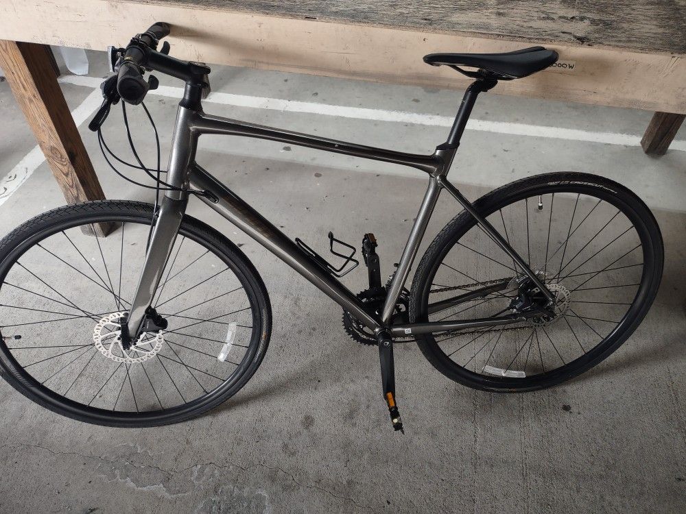 Giant FastRoad 3 Disc Flat Bar Road Bike