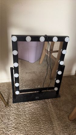 Vanity mirror