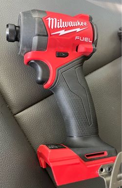Milwaukee Fuel M18 Impact Driver