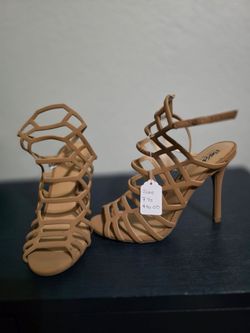 Zapatos # 7.5 M.