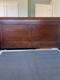 Solid Wood Queen Sleigh Bed Frame