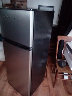 Fridgidaire refrigerator new