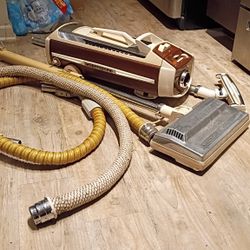 Vtg Electrolux Olympia Canister Vacuum Power Nozzle Hose 12 Bags & Attachments