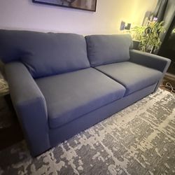 Sofa 88"x43" High Quality Clean Livingspaces Mercer II