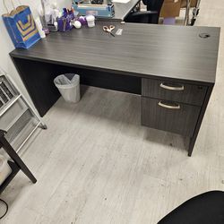 Office desk 30 X 60 new