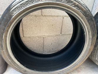 235/40R19