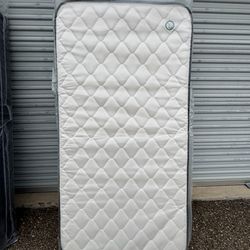 Twin mattress