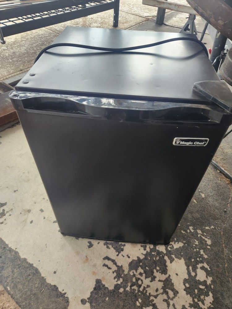 Mini Fridge