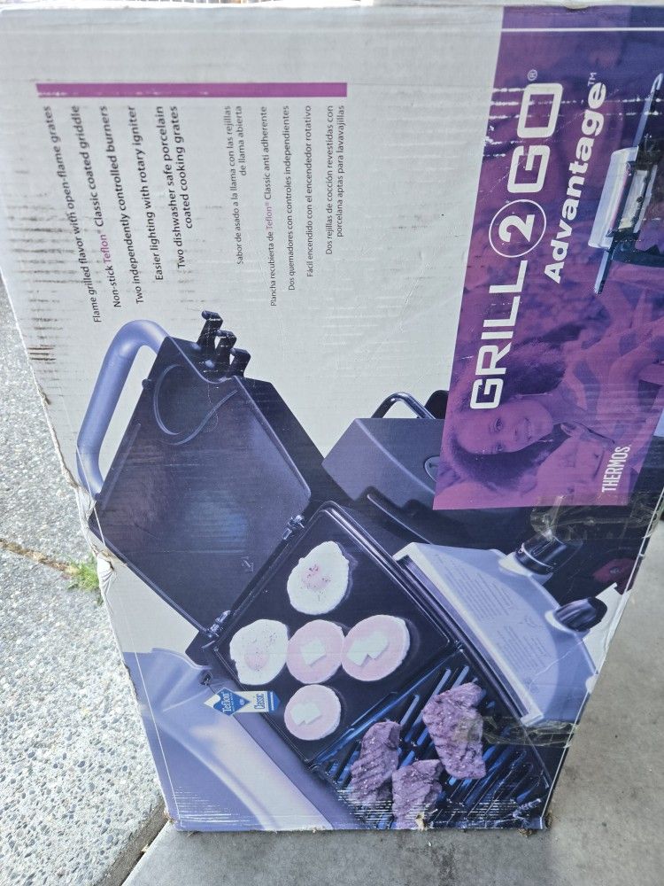 New In Box Grill-2-Go Advantage