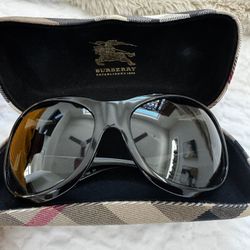 Vintage Burberry Sunglasses - Black, Full Coverage