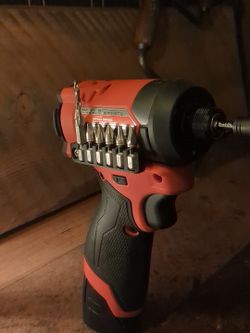Milwaukee M12 Impact Bit Holder