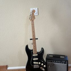 Fender MIM Special Edition Strat (Mint) W/ Fender Amp 
