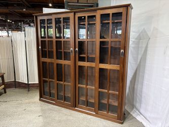 Arts & Crafts Style Sliding Door Display Bookcase