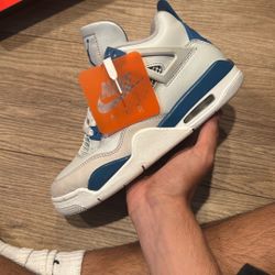 Jordan 4 