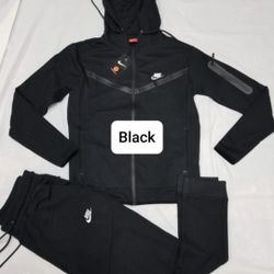 All Black Men Nike Tech Size Xl 