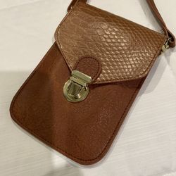 CROSSBODY PURSE 