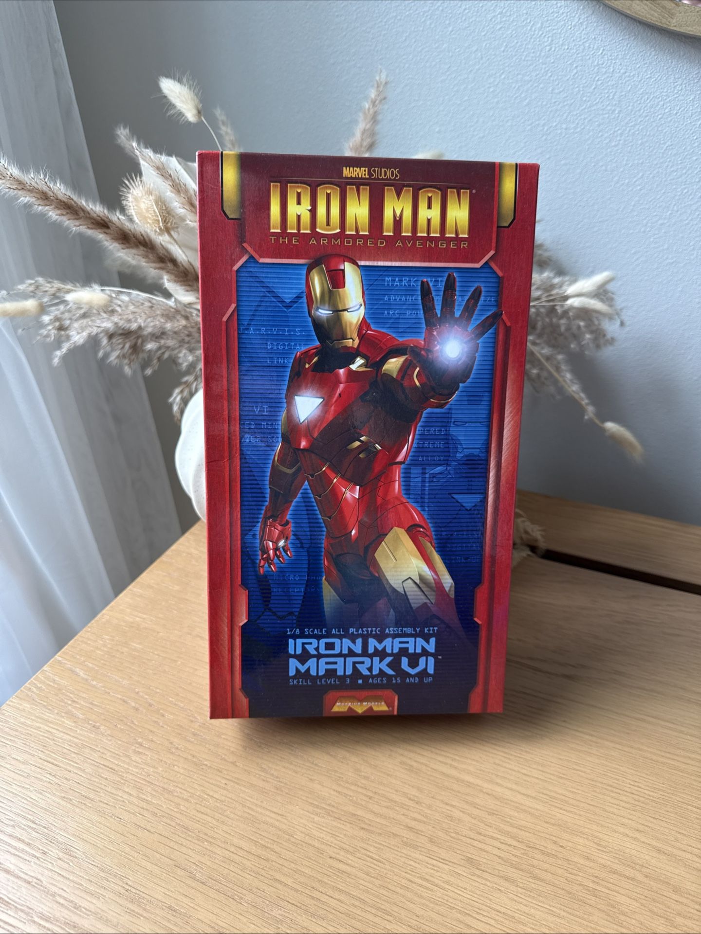 2011 Iron Man - Mark VI Armor - Model - 1:8 Scale Official Marvel Merchandise