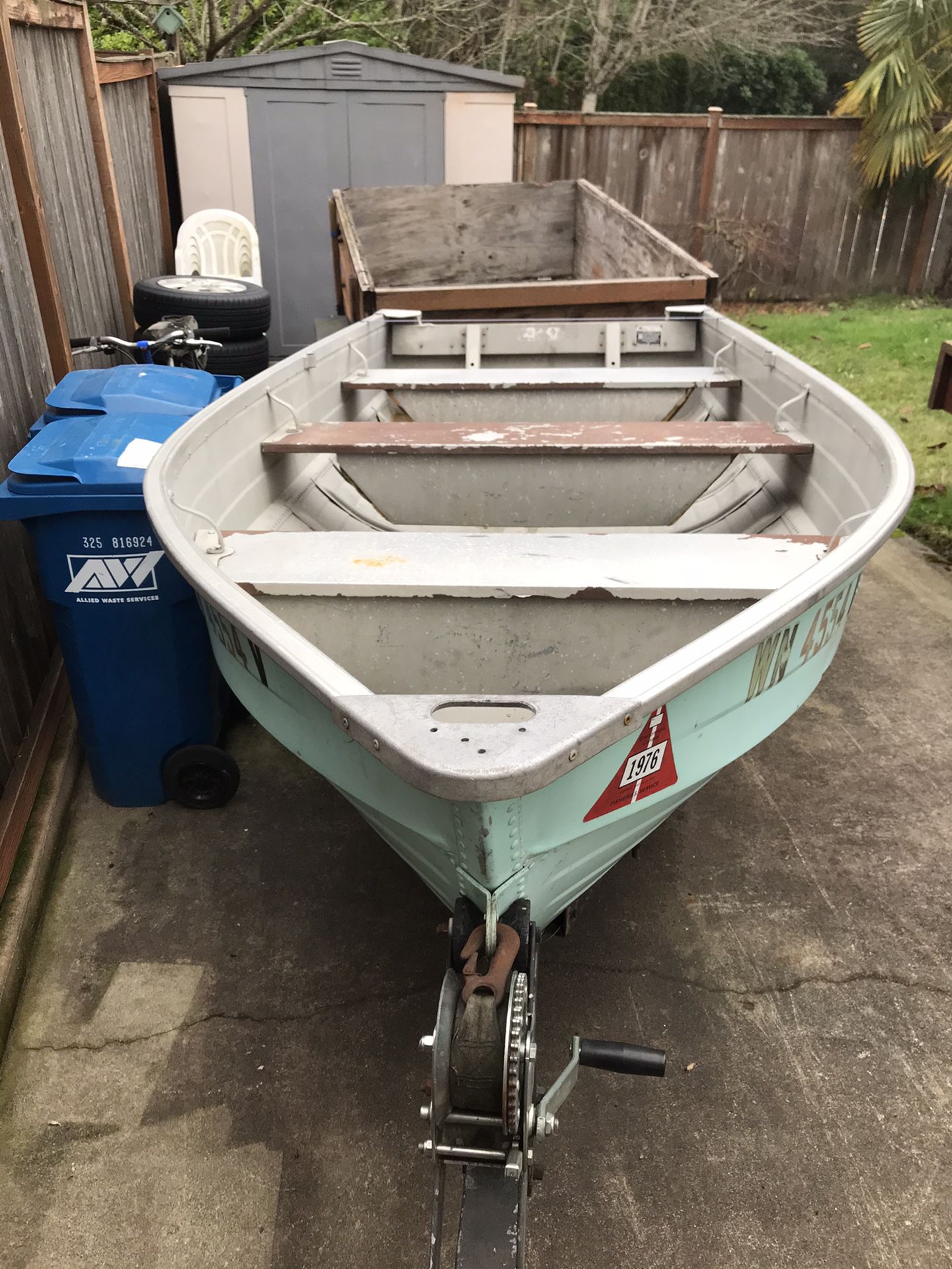 13ft Aluminum Boat with 5 Hp Motor