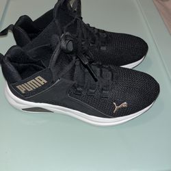 Puma Woman’s Running Shoes Size 8