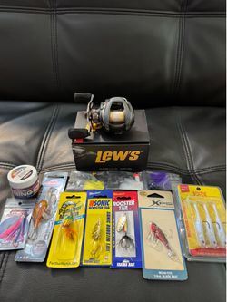 Lews Custom Lite SS BFS Reel with Lures